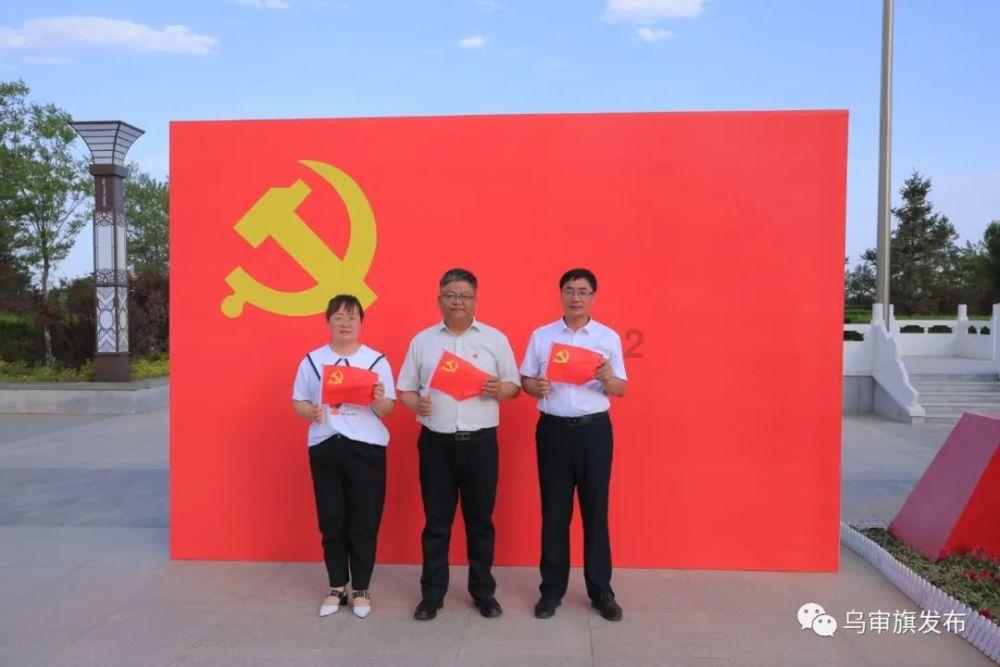 为推动高质量发展可持续振兴贡献智慧和力量 人大代表审议省人大常委会工作报告和“两院”工作报告